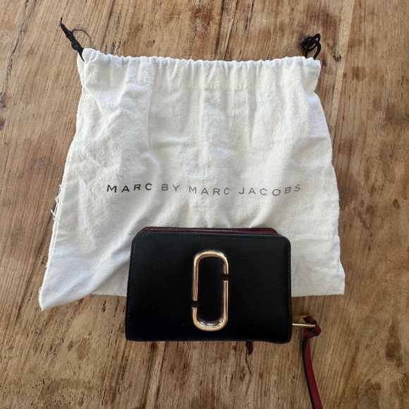 MARC JACOBS Snapshot Standard Small Leather Wallet - Picture 10 of 10